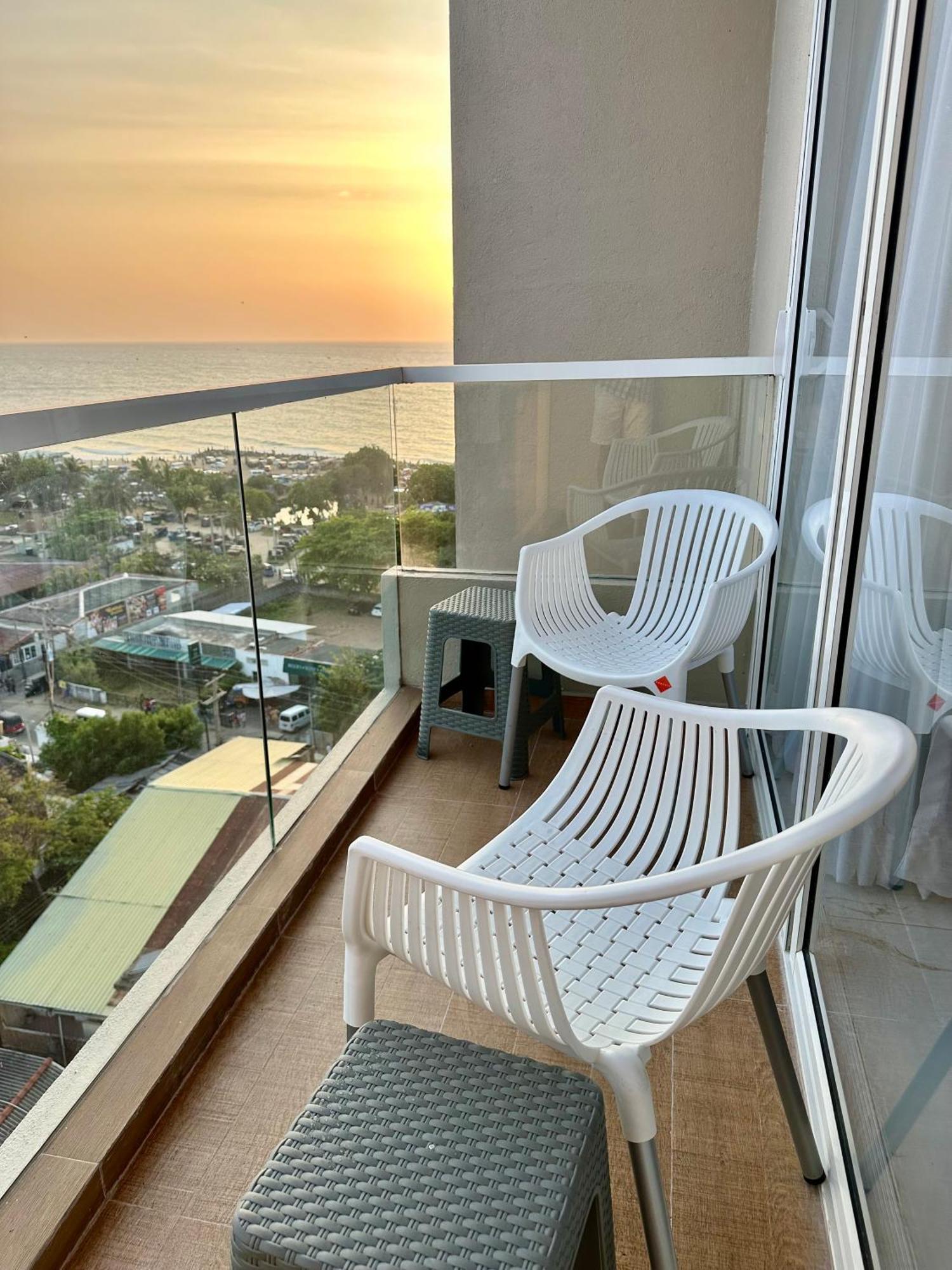 Ocean Breeze Hotel Residencies Britlanka Apartments 尼甘布 外观 照片