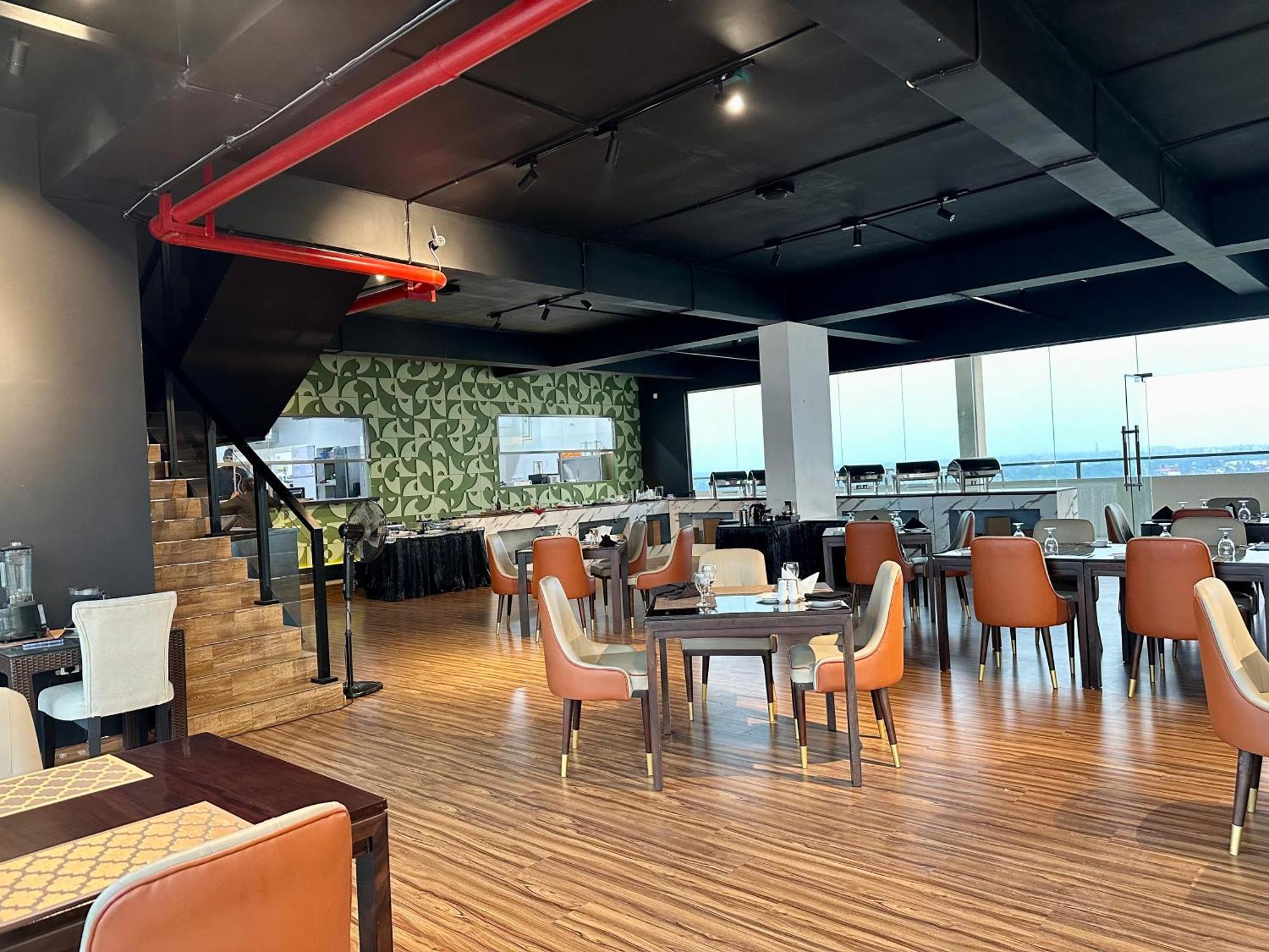 Ocean Breeze Hotel Residencies Britlanka Apartments 尼甘布 外观 照片